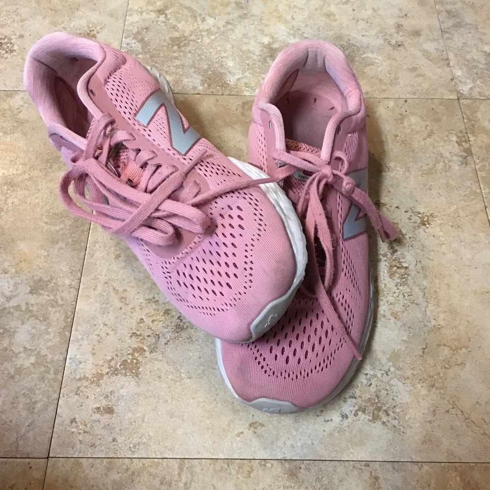 New balance arishi fresh foam women’s size 8.5